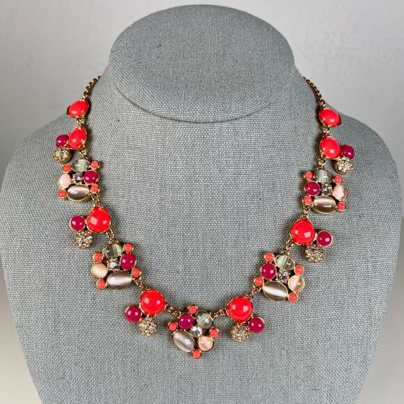 Kate Spade New York Bashful Blossom Statement Necklace Rhinestone Coral Pink - Picture 1 of 10